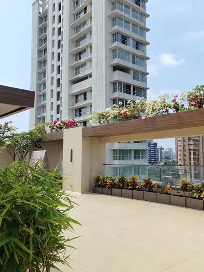 This angle shows how we use plants like bamboo to soften the architecture and create a more natural, relaxing environment.