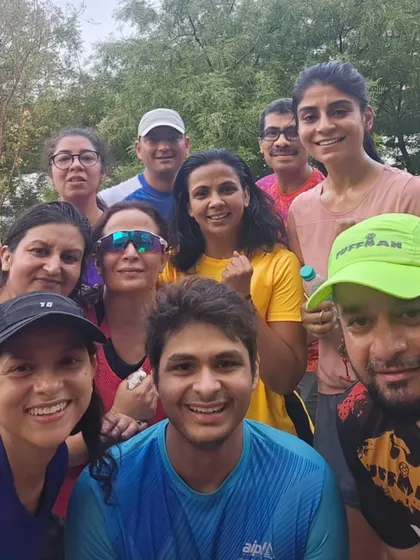 A close-up selfie of the tribe, full of smiles and positive energy. This is the community you join at GRR.