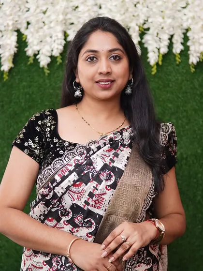 A portrait of one of my students from Batch 15 on her graduation day, looking radiant and ready for her new career.