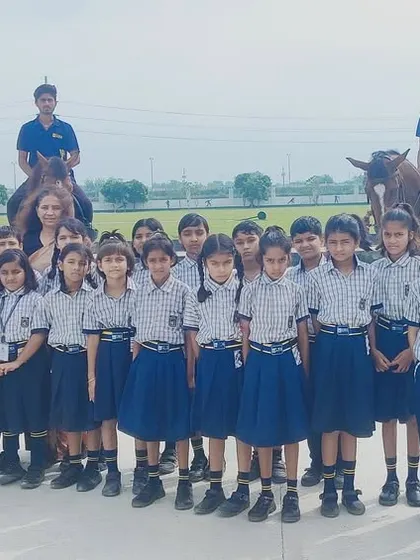 Another group of young students ready for their equestrian lesson. We offer special packages and programs for school children.