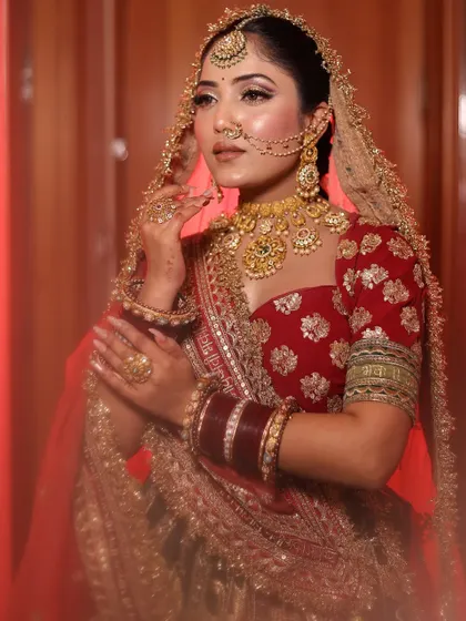 A raw, unedited photo of this stunning bridal look. I teach my students to create makeup that is perfect in real life, not just with filters.