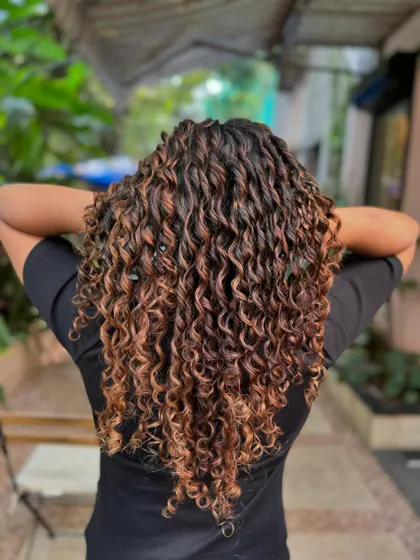 Letting these gorgeous curls live their best life. I gave them a fresh cut and a non-bleach color to define the pattern and add dimension. Look at that bounce. (No filter)