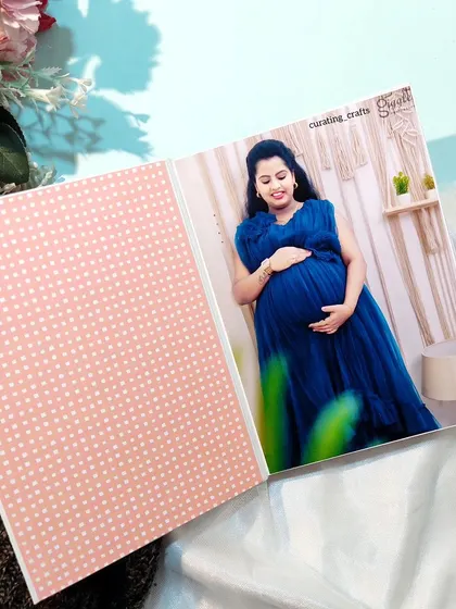 The simple, elegant design of the maternity album allows the beautiful photos to shine.