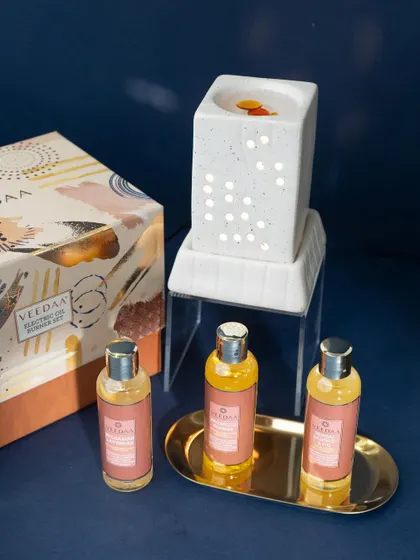 Immerse your surroundings in rich, lasting fragrance with our new Electric Burner Set. It's the perfect scenting solution for larger living spaces, delivering a consistent and powerful aroma.