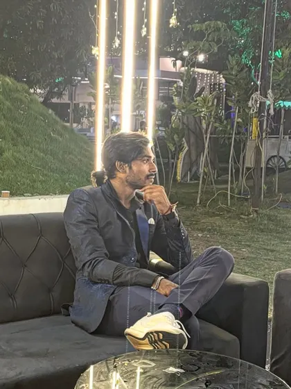 A thoughtful pose between performances.