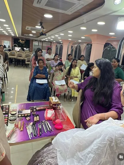Explaining the importance of a well-organized makeup station. A clean and tidy setup is the mark of a true professional.