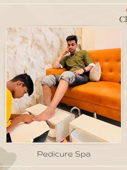 There's nothing like a relaxing pedicure spa on a weekend to unwind and recharge.