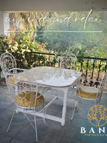 Find quiet corners to unwind and relax. This peaceful sit-out area is perfect for small group conversations or a moment of calm during your busy day outing.