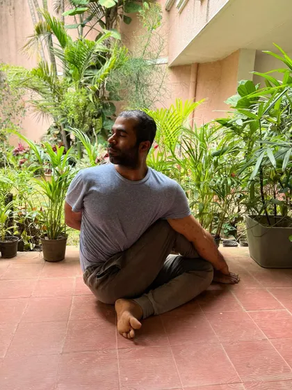 The foundations of a strong asana practice are accessible to all. Simple, foundational poses like this spinal twist, Ardha Matsyendrasana, are where we build true strength and awareness.