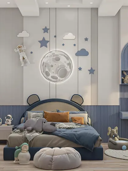 An out-of-this-world space-themed bedroom. The moon wall light, astronaut decal, and bear-eared headboard create a magical atmosphere for any little explorer.