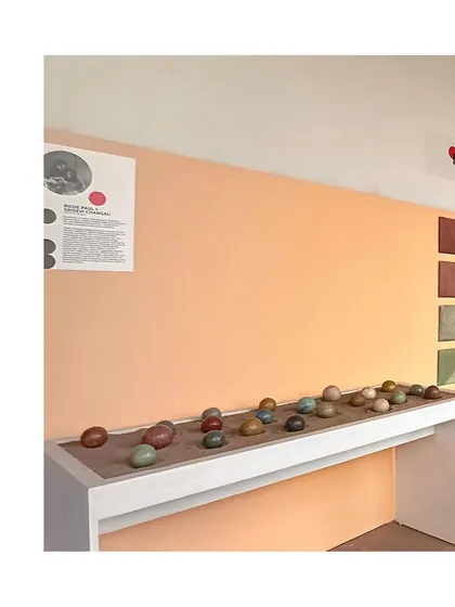 At the biennale, we showcased three art installations combining art and architectural techniques, including Tadelakt lime plaster spheres and tiles.