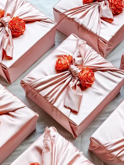 We believe presentation is everything. This elegant Furoshiki-style fabric wrapping is one of our favorite ways to add a unique and sustainable touch to a gift, making the unboxing experience just as special as the gift itself.