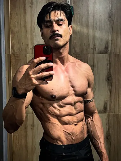 Don't spend another year doing the same thing. This shredded physique is a call to action to start now, not next year.
