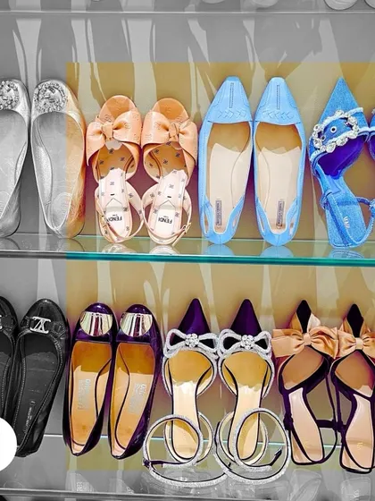 Your shoe collection deserves to be showcased, not hidden in a pile. We organize shoes neatly on shelves, making it easy to find the perfect pair for any outfit while protecting them from damage.