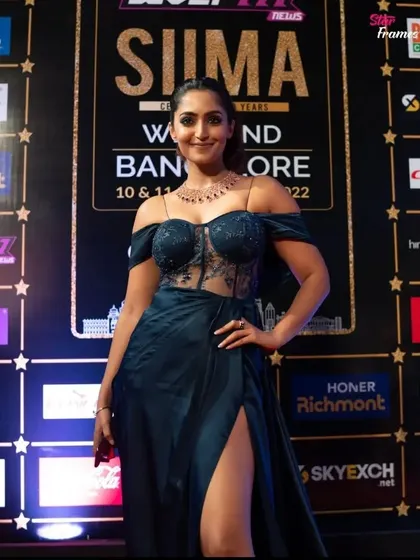 Actress Reba John on the SIIMA 2022 red carpet. I work closely with designers and celebrities to ensure their red carpet moments are flawless, managing everything from the outfit to the press interactions.