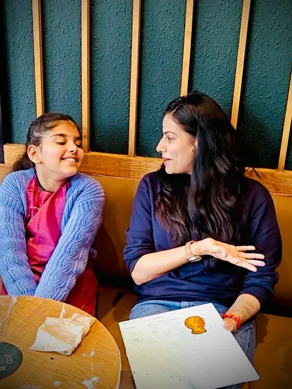 A sweet moment of conversation between a mother and daughter at our bougainvillea workshop. These sessions are as much about connection as they are about painting.