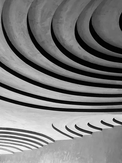 Another view of the raw ceiling structure in progress. The concentric curves create a powerful graphic pattern, hinting at the visual and spatial experience that will unfold once the project is complete.