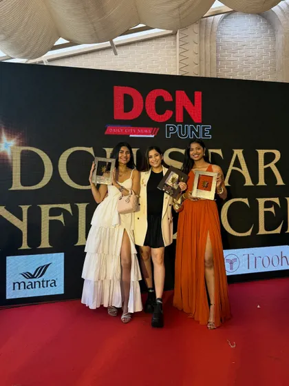 Celebrating with fellow influencers at the DCN awards. It's always inspiring to be surrounded by so much creativity and talent in one room.