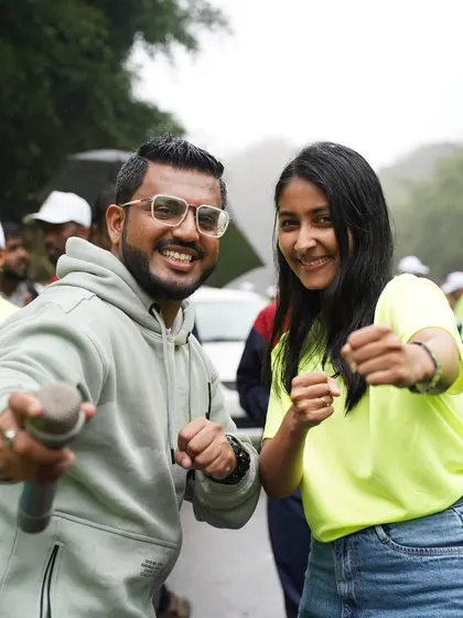 A click with the talented Archana Jois, famous for her role in the KGF movies. It was a pleasure to host a corporate marathon event with her.