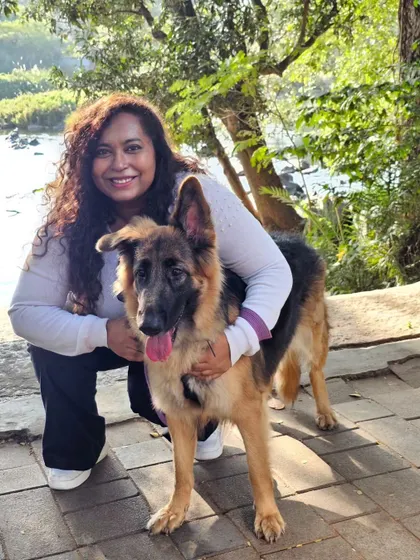 This is my girl Bella. Sharing these beautiful outdoor moments with her is what drives me to create similar experiences for you and your dog.