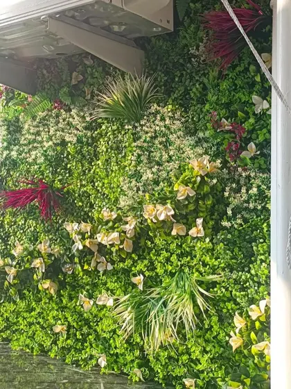 This panel features a mix of white and yellow flowers, along with red and white leafy accents. It's a great example of how we can create a more colorful, meadow-like feel.