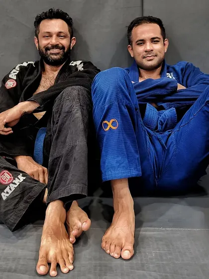 Back at the mothership, Warriors Cove MMA, with Coach Ashwin Hoon. Catching up on the fight game and India's future in the UFC.