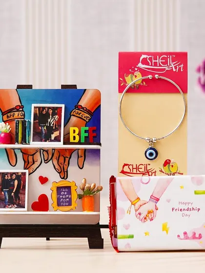 A perfect gift for your best friend. This combo includes a friendship-themed easel stand that doubles as a fridge magnet, a friendship band, and a Kit-Kat chocolate.