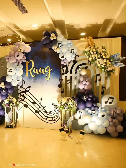 Another view of the main music-themed backdrop.