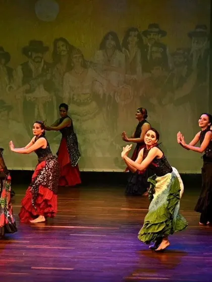 We are excited to welcome new dancers to our beginner belly dance batch in Koramangala. These classes are open to everyone, regardless of age or gender, with no prior experience needed.