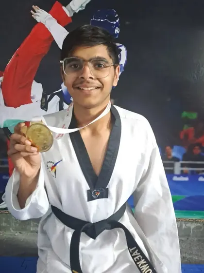 A gold medal winner from the 38th Delhi State Cadet Taekwondo Championship, selected for TFI Nationals.
