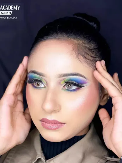 A final look at this creative glam makeup, highlighting the sharp wing and the subtle shimmer on the skin. This is the kind of work that builds a strong, versatile portfolio.