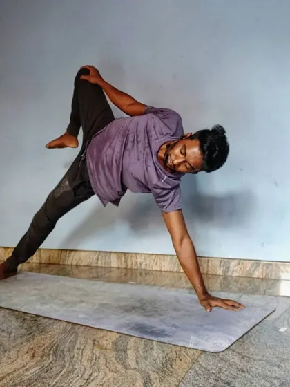 Exploring a variation of Vasisthasana (Side Plank Pose). It's not about the severity of the pose, but the monotonous steadiness and time under tension that builds strength.
