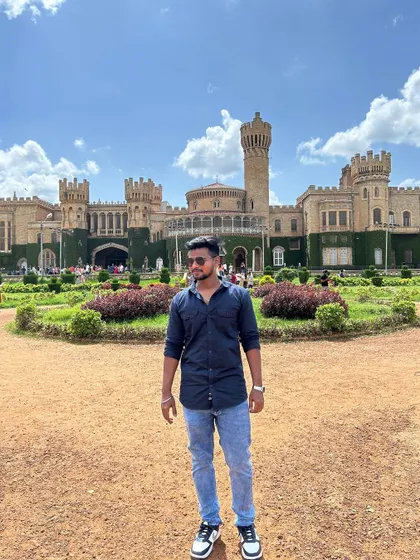 A trip to Bangalore Palace is a journey back in time. The stunning Tudor-style architecture and sprawling grounds are a key part of the city's royal heritage and a great spot for a day of exploration.