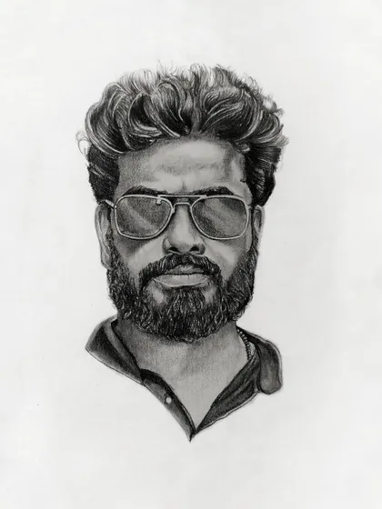 Here’s a super clean look at a commissioned graphite pencil portrait. We focus on getting the details just right, from the hair texture to the reflection in the sunglasses, to create a realistic hand-drawn piece of art.
