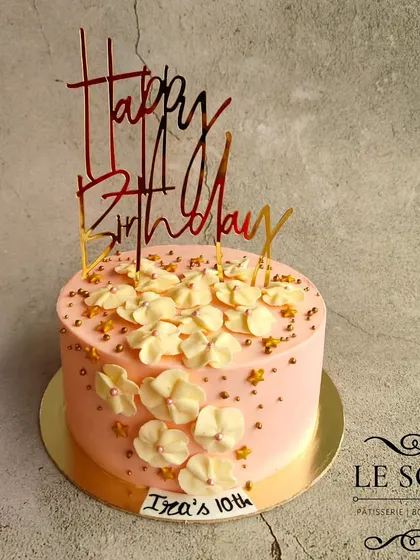 This pretty pink cake was a design I sketched and was so glad to finally make. The 1 kg off-season Strawberry cake is decorated with delicate, hand-piped white chocolate flowers.