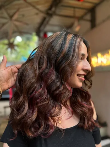 A side profile of this amazing balayage. You can really see how the different colors are woven together. (No filter)