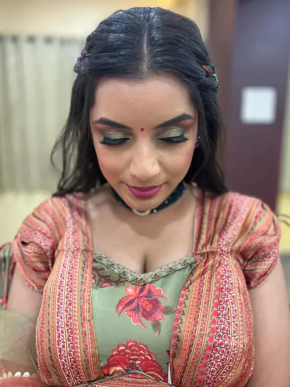 Another angle of the powerful Mehendi makeup, showcasing the precision and artistry of the eye look.