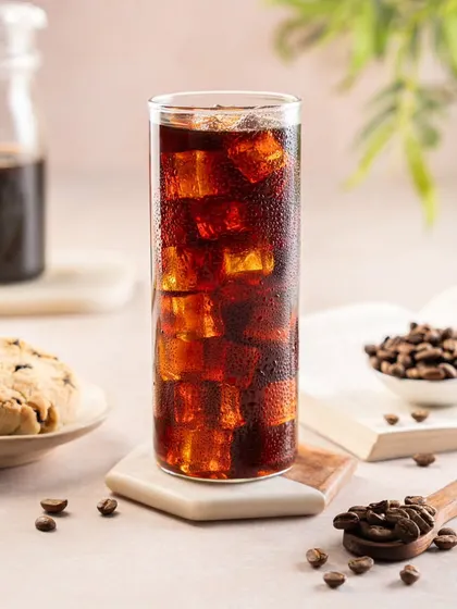 Another take on the iced Americano for Zepto. This shot uses a taller glass to create a different aesthetic, giving the brand options for their digital menu and promotional materials.