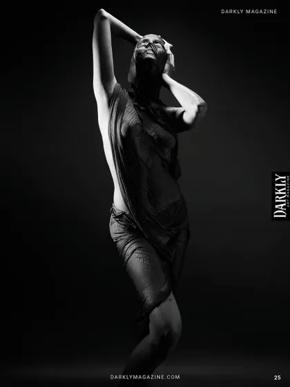 The human form as sculpture. This is another image from the "Elegy in Motion" story in Darkly Magazine.