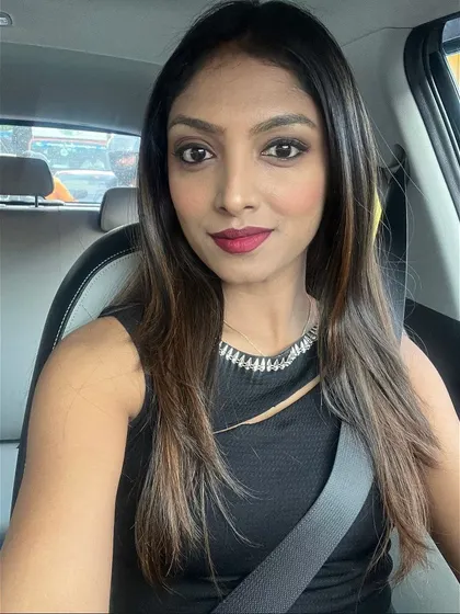 A selfie on my way to the Mangaldeep product launch event.