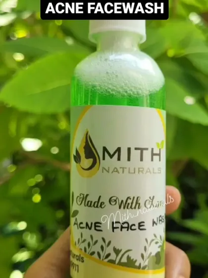 My Acne Facewash, formulated to be a gentle yet effective cleanser for pimple-prone skin. The pump bottle makes it easy to use, and the natural formula helps in removing impurities without drying out your skin.