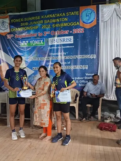 A duplicate image of our semi-finalists at the award ceremony.