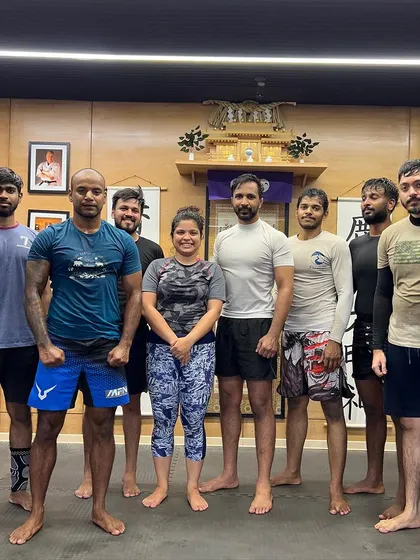 Good rounds with good people. This is what our BJJ and No-Gi grappling classes are all about: challenging each other in a respectful and supportive environment.
