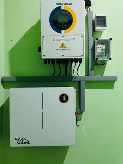 This view shows the professional wiring and mounting of the hybrid system. I pay close attention to every detail to ensure the system is safe, reliable, and performs optimally for years to come.