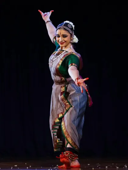 Another beautiful moment from Meera Sreenarayanan's performance, her posture both strong and graceful.