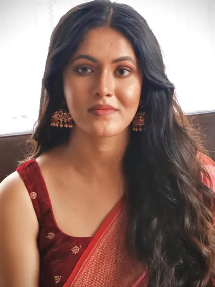 A simple and stunning look. This client wanted very minimal makeup to go with her pink saree, so we focused on creating a flawless base and adding a touch of color.