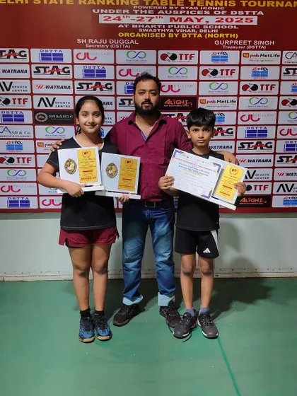 Coach with our champions Arunim Agarwal and Akanksha Singhal at the 2nd Delhi State Ranking Tournament. Their impressive medal haul reflects their hard work and our expert guidance.