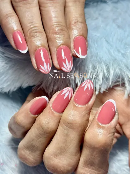 The combination of pink and white is timeless and always looks beautiful.