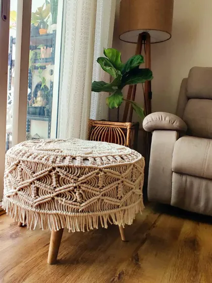 Another shot of this beautiful and unique piece of macrame furniture.