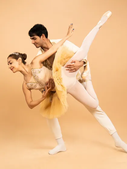 A stunning pas de deux from the ballet 'Don Quixote.' This performance by our director Dharna and her partner showcases the highest level of artistry, technique, and storytelling.